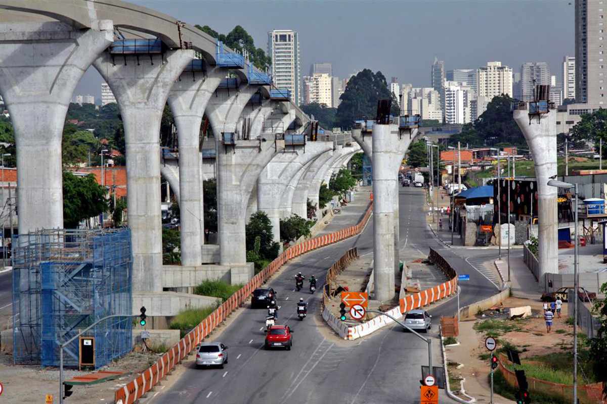 Linha 17 é uma das obras que deve ser afetada pela redução nos investimentos em 2016