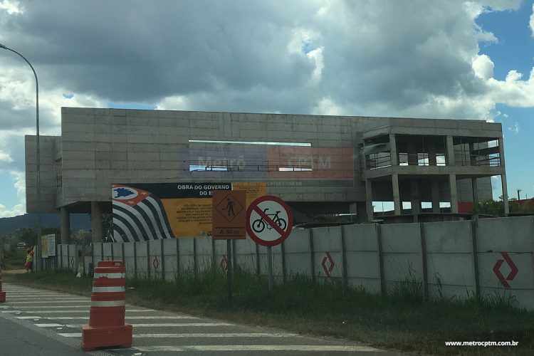 O terminal de ônbus do Aeroporto de Guarulhos