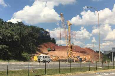 Morro próximo a Hélio Smidt onde os trabalhos começaram apenas recentemente