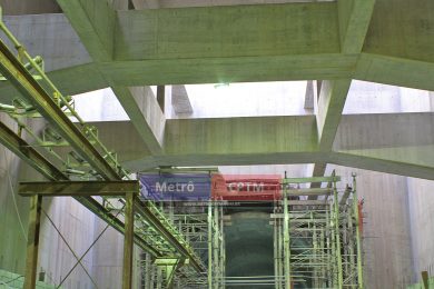 Estrutura de um dos mezaninos da estação Eucaliptos: entrega no final de 2017