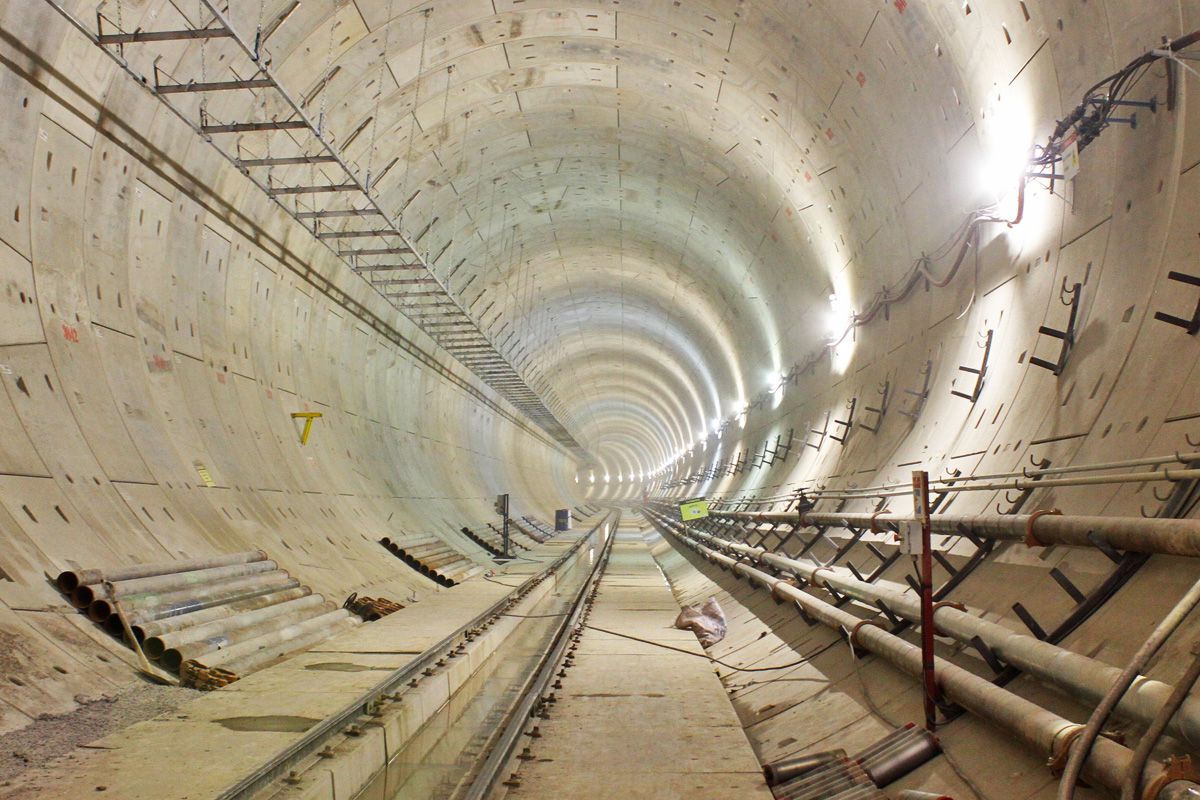 Túnel da Linha 5: silencioso, local está à espera de mais de meio milhão de passageiros