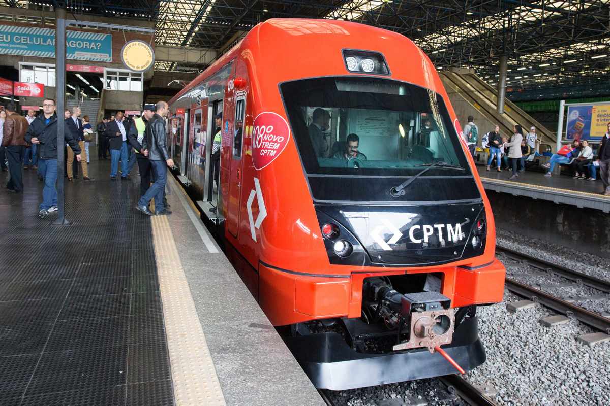 Linha 7-Rubi, enfim, ganhou um trem novo de verdade