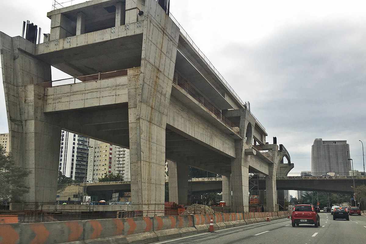 Estação Vereador José Diniz, a mais adiantada