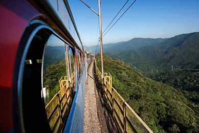 Trem usando a cremalheira