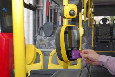 Ao contrário do Metrô e CPTM, ônibus de São Paulo aceitarão pagamento da tarifa por aproximação