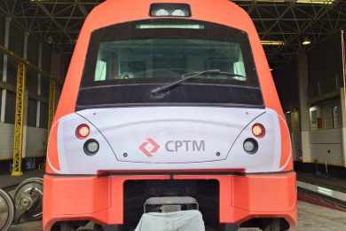 CPTM também adere à campanha de adesivar trens com máscaras