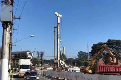 Obras após a estação Jardim Colonial mostram rapidez da implantação do monotrilho