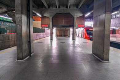 Confira o avanço das obras para a troca de piso na estação Palmeiras-Barra Funda