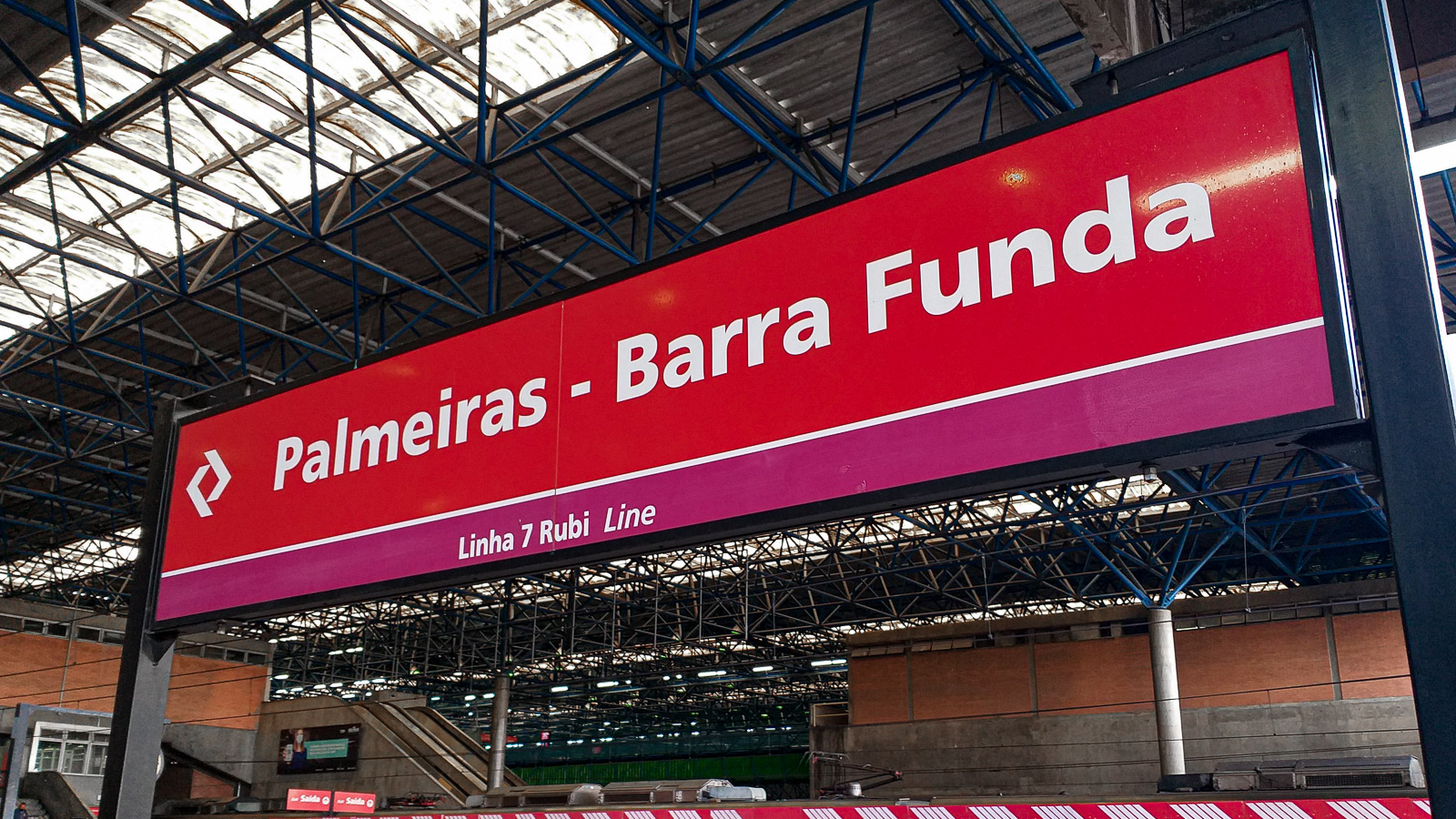 Estação Palmeiras-Barra Funda da CPTM recebe roda de capoeira na