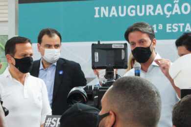 Mesmo fora do cargo, Alexandre Baldy mantém influência no governo Doria