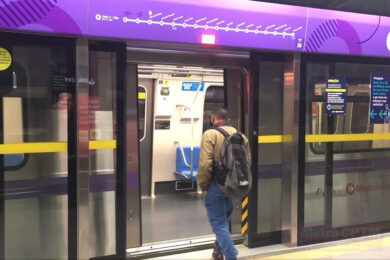 Portas de plataforma da estação Vila das Belezas começam a funcionar