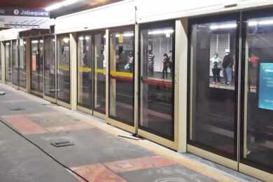 Primeira fachada de portas de plataforma é concluída na estação Tucuruvi