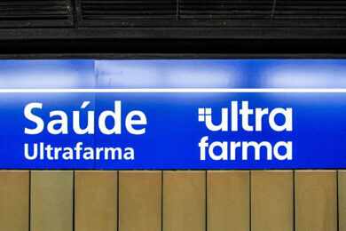 Estação Saúde ‘Ultrafarma’ começa a receber nova comunicação visual