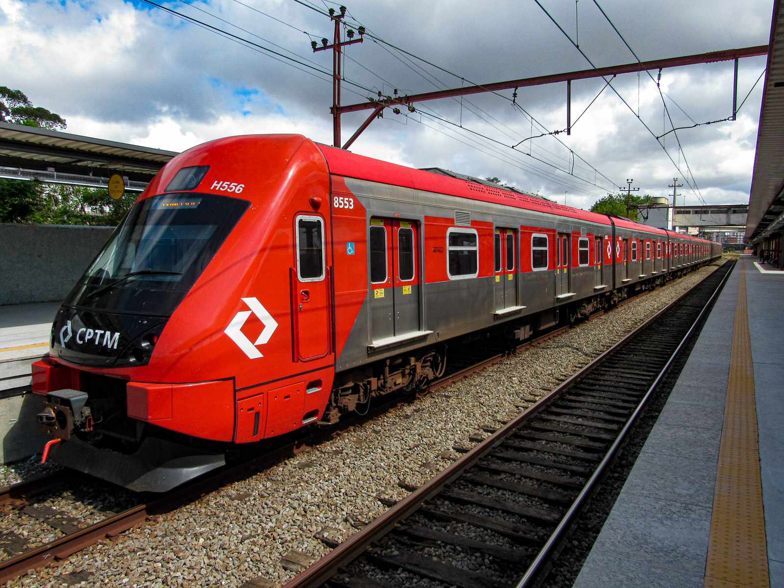 Oque a CPTM diz sobre a saída da Linha 10 - Turquesa da estação da