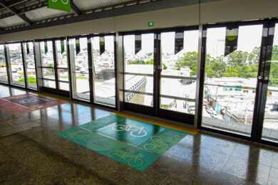 Metrô lança licitação para aquisição de vidros para portas de plataforma da Linha 15-Prata
