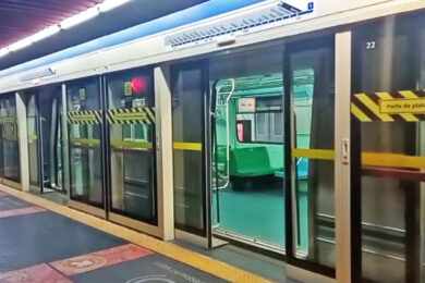 Metrô faz testes de funcionamento com portas de plataforma de Jabaquara