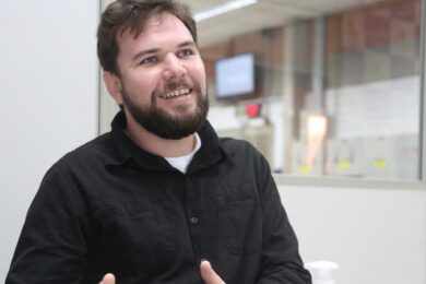 Candidato ao governo pelo PCB, Gabriel Colombo propõe transporte 24h e diminuição da repressão contra marreteiros