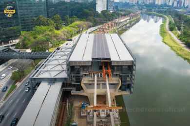 Estação Morumbi da Linha 17 recebe primeira viga-trilho