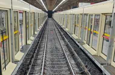 Portas de plataforma em Corinthians-Itaquera (CMSP)