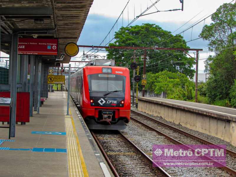 Série 8000 na Linha 11-Coral (Jean Carlos)