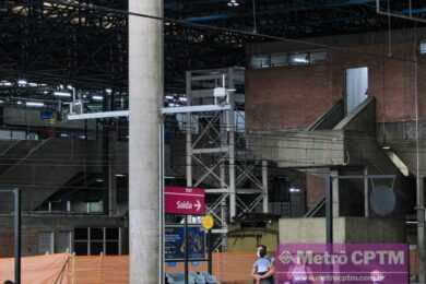 Novo elevador da estação Palmeiras-Barra Funda começa a tomar forma