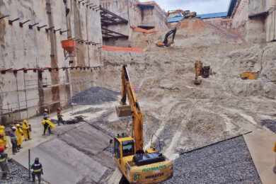 Estação Penha da Linha 2-Verde começou a ter a vala de fundo concretada