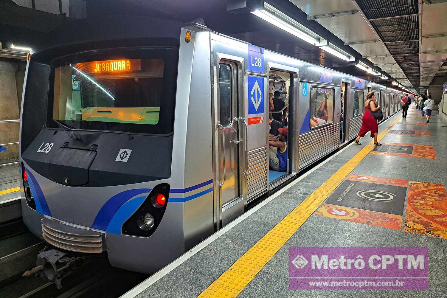 Trem da Linha 1-Azul do Metrô