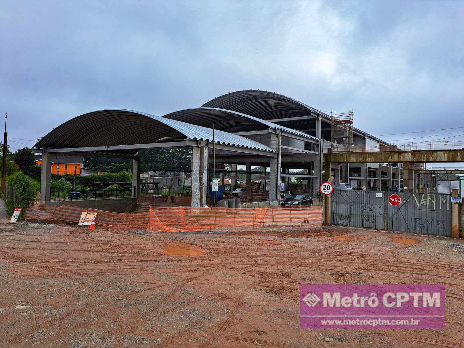 Estação Varginha avança e já ganha primeiros itens de comunicação ...