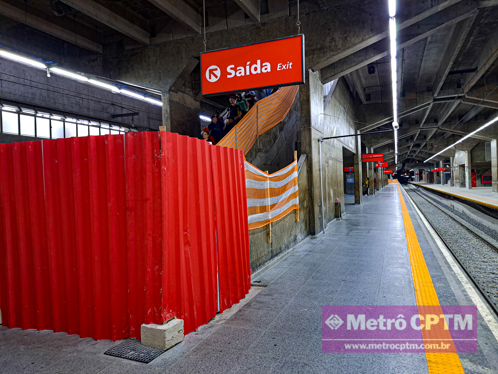 Obras nas escadas da estação Palmeiras Barra Funda (Jean Carlos)