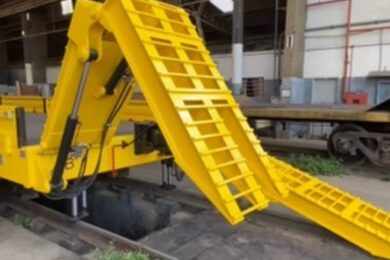 Novo vagão prancha com rampa (CPTM)