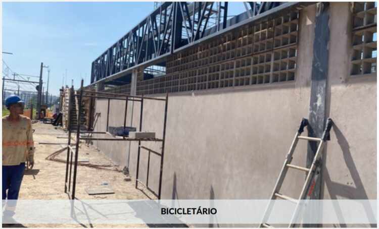 Construção do bicicletário (CPTM)