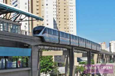 Trem da Linha 15-Prata em Oratório (Jean Carlos)
