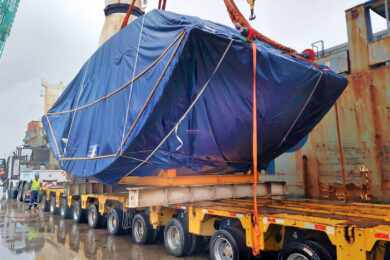 Tatuzão “Cora Coralina”, da Linha 2-Verde, desembarcou de navio em Santos