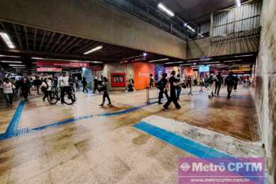 Corredor de transferência com a CPTM foi "alargado" com a remoção de escadas (Jean Carlos)