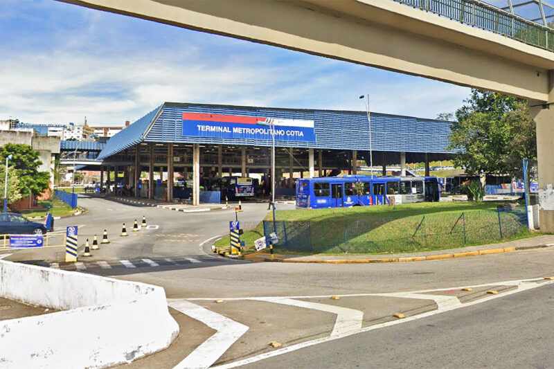 Terminal intermunicipal de ônibus de Cotia: estação da Linha 22