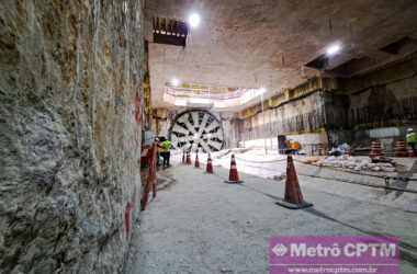 Tatuzão recém chegado à estação Sesc-Pompéia (Jean Carlos)