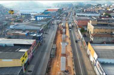 Pilares ao longo da Avenida Ragueb Chohfi (iTechdrones)