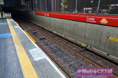 Plataformas sendo preparadas na estação Carrão (Jean Carlos)