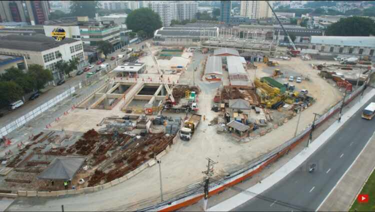 Canteiro de obras da estação Santa Marina (iTechdrones)