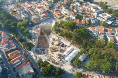 Tuneladora em montagem no complexo rapadura (iTechdrones)