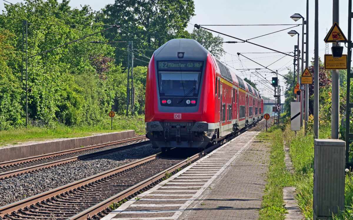 Trem Intercidades até São José dos Campos deverá usar trecho da MRS (pxfuel)