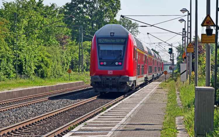 Trem Intercidades até São José dos Campos deverá usar trecho da MRS (pxfuel)