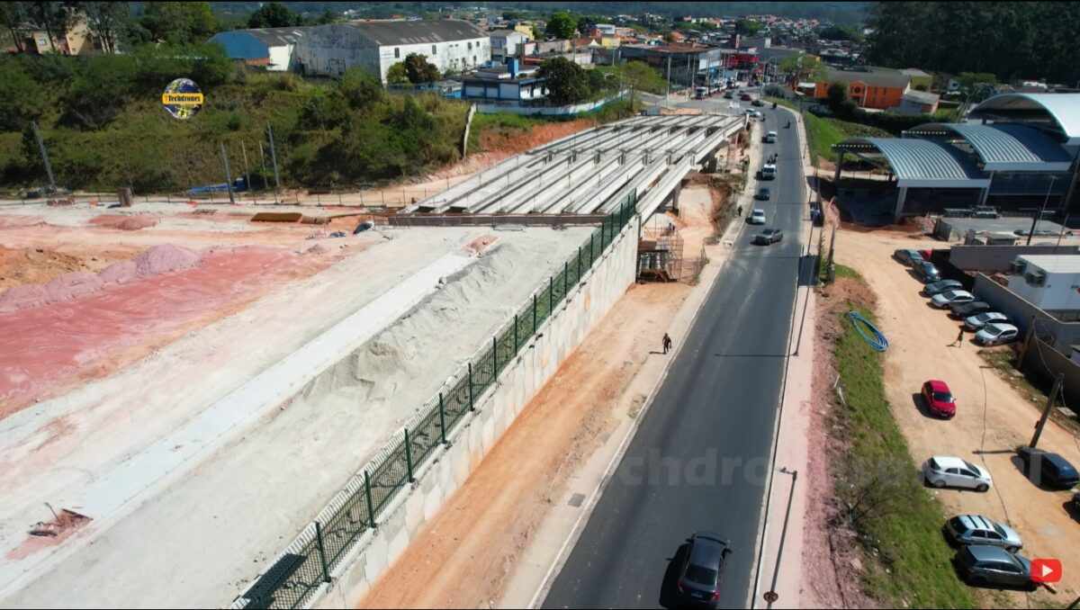 Viaduto e complexo viário da estação Varginha (iTechdrones)