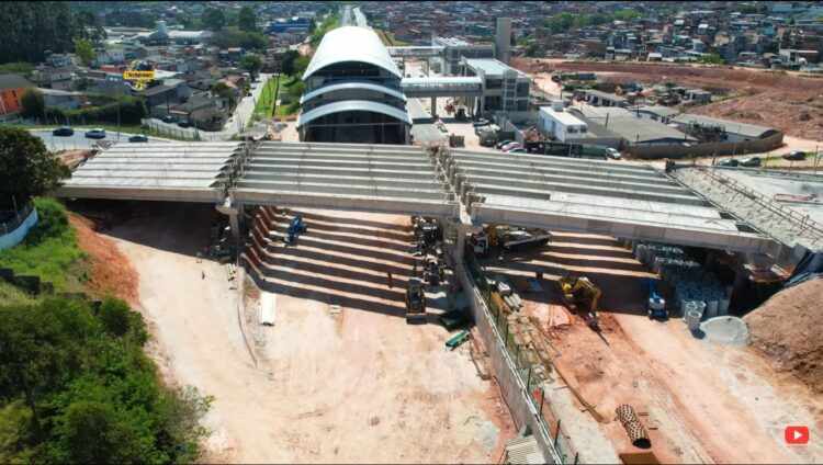 Viaduto e complexo viário da estação Varginha (iTechdrones)