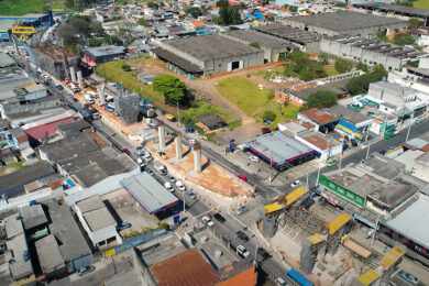 Confira vídeos das obras das linhas 2-Verde e 15-Prata em julho e agosto