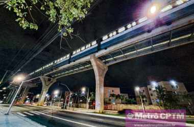 Composição manobrando após a estação Jardim Colonial (Jean Carlos)