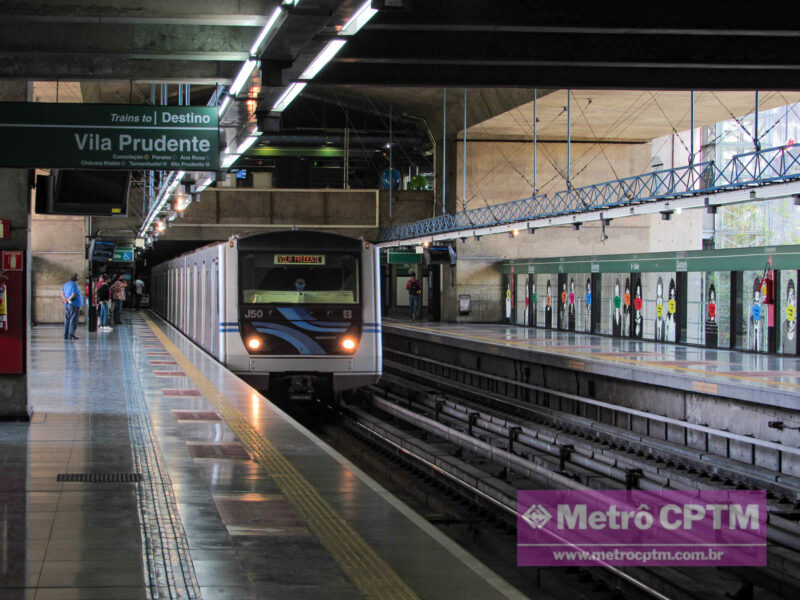 Metrôs e trens metropolitanos são opções preferenciais de transporte (Jean Carlos)