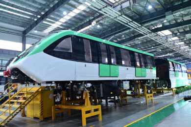Trem que aparece em imagem na China é de fato da Linha 15-Prata