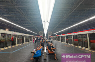 Duas fachadas de portas de plataforma estão instaladas na estação Carrão (Jean Carlos)