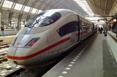 Rede de trens intercidades transportará 142 mil passageiros diários (Ank Kumar)
